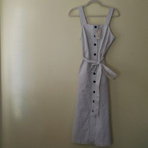 Universal thread dress NWT